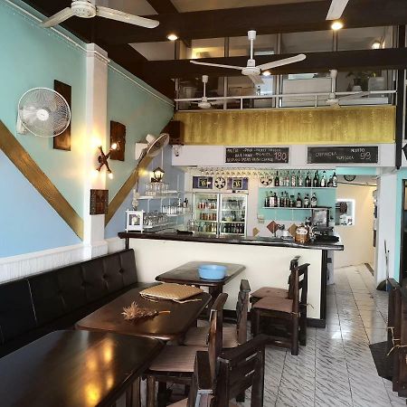 Bellmans Restaurant & Guesthouse Karon Екстериор снимка