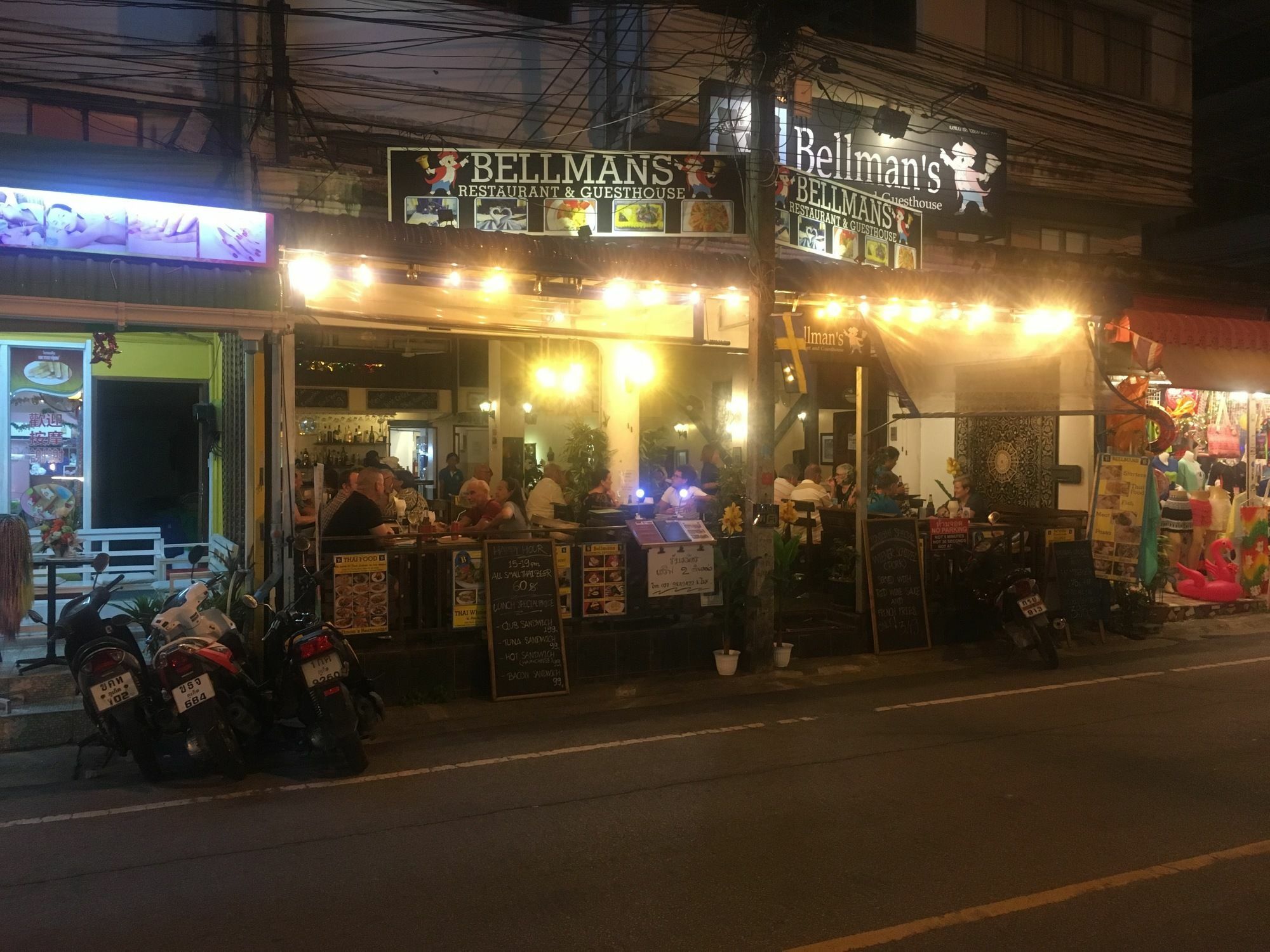 Bellmans Restaurant & Guesthouse Karon Екстериор снимка