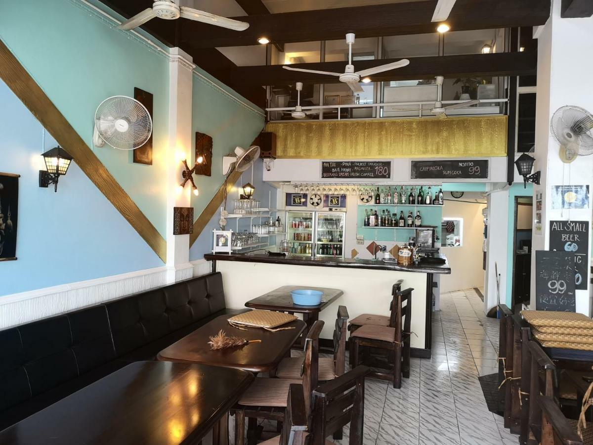 Bellmans Restaurant & Guesthouse Karon Екстериор снимка