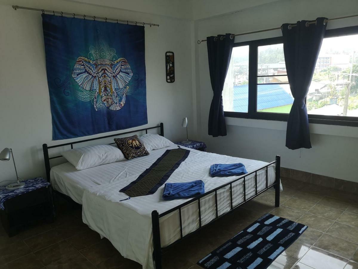 Bellmans Restaurant & Guesthouse Karon Екстериор снимка